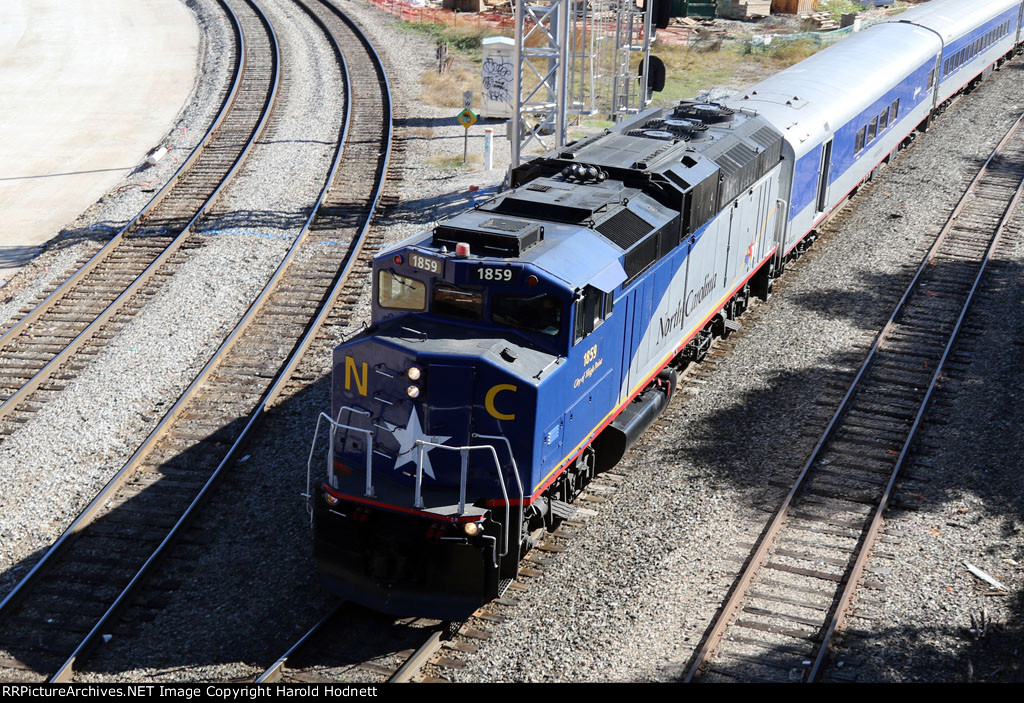 RNCX 1859 leads train 75